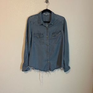 Raw edge Chambray shirt